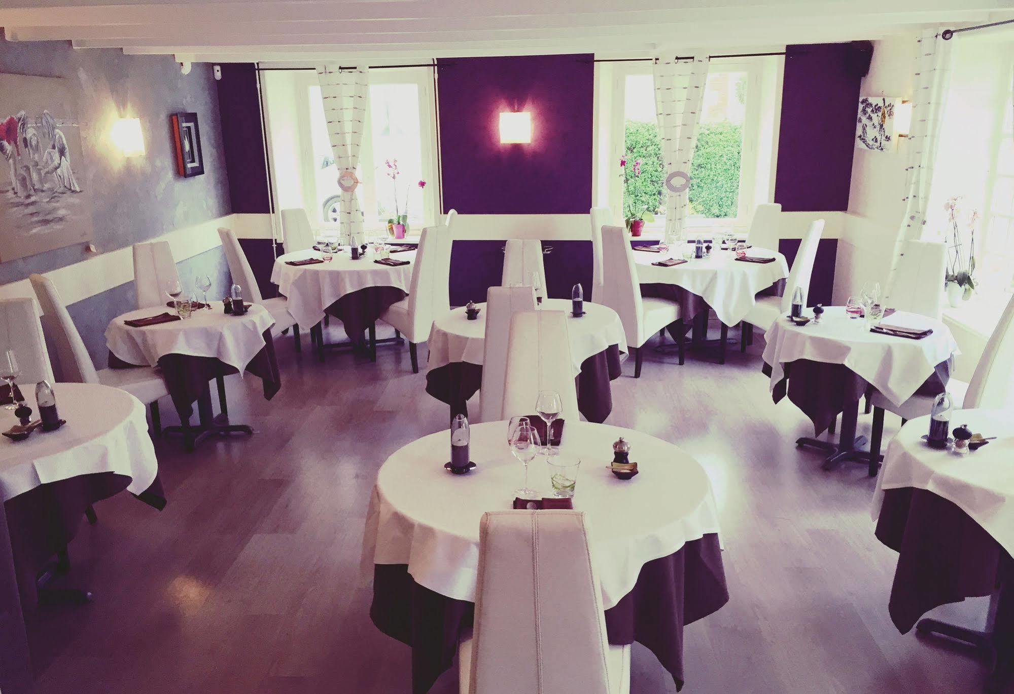 Hotel Restaurant De La Marne Paimpol
